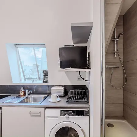 Faubourg Poissonniere 아파트